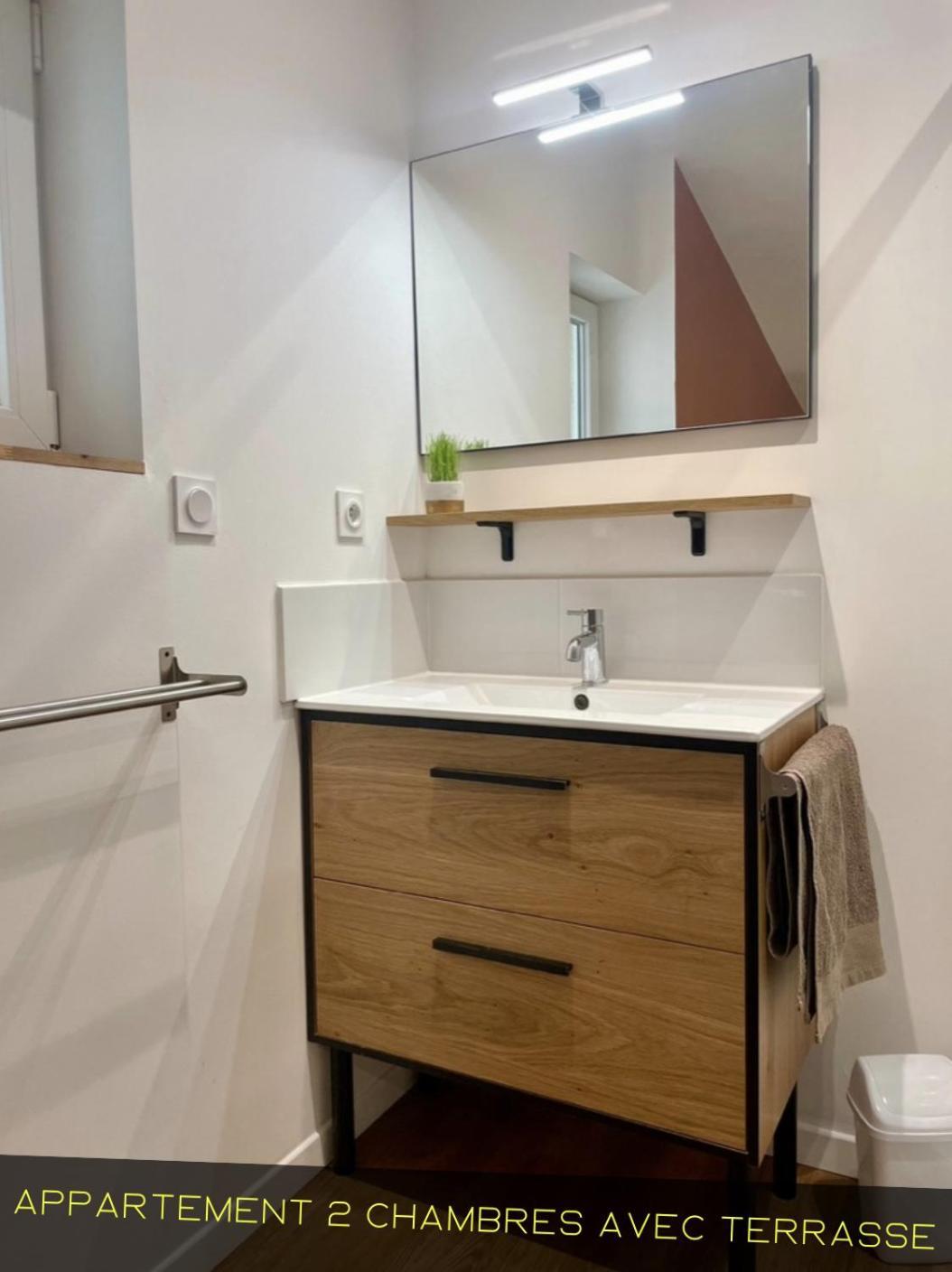 Les Appartements Du Pont Joubert Πουατιέ Εξωτερικό φωτογραφία